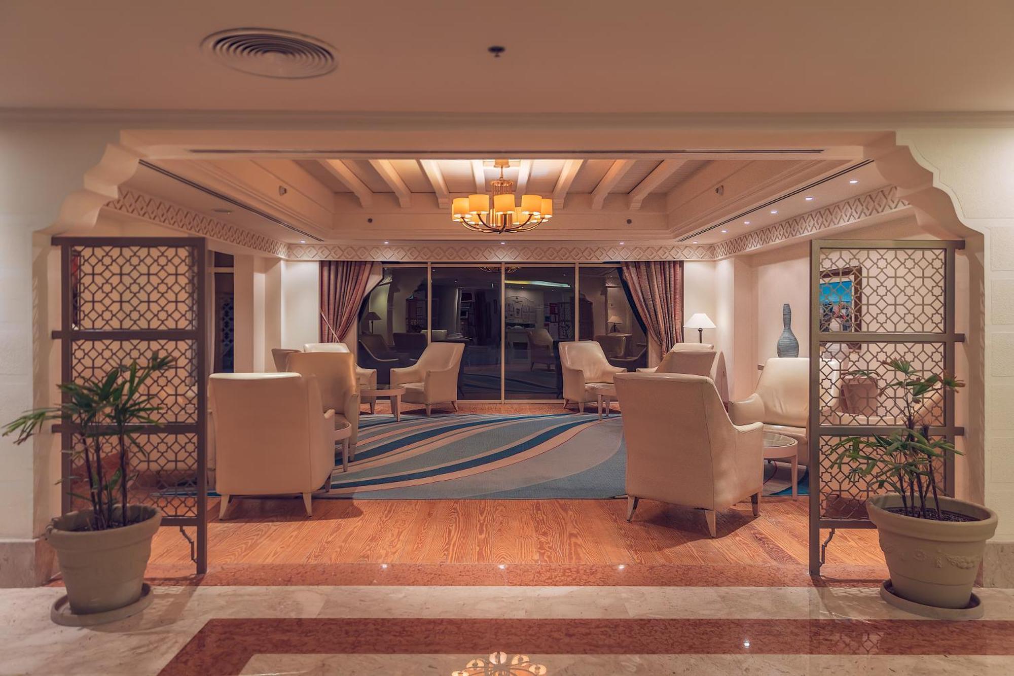 Ośrodek wypoczynkowy Old Palace Sahl Hasheesh 5*